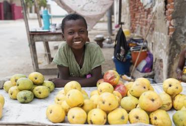 Child and apples